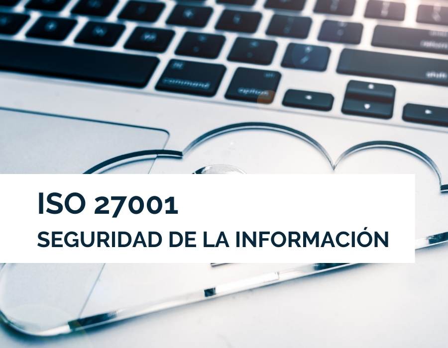 ISO 27001 DE LA SEGURIDAD DE LA INFORMACIÓN FOTOGRAFÍA DE TECLADO CON CANDADO DE SEGURIDAD